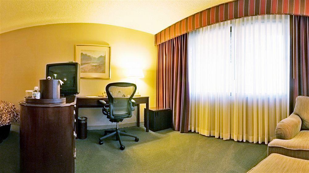 Radisson Hotel Sunnyvale - Silicon Valley Buitenkant foto